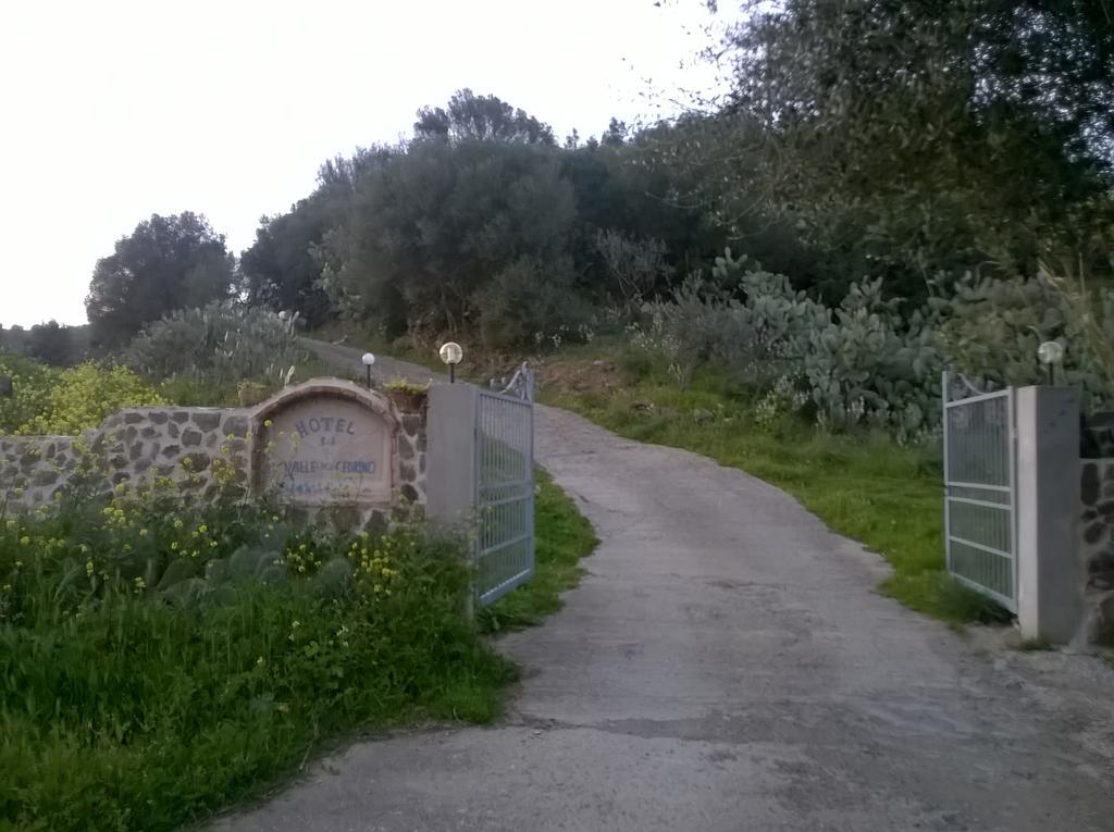 Hotel Valle Del Cedrino Galtellì Buitenkant foto