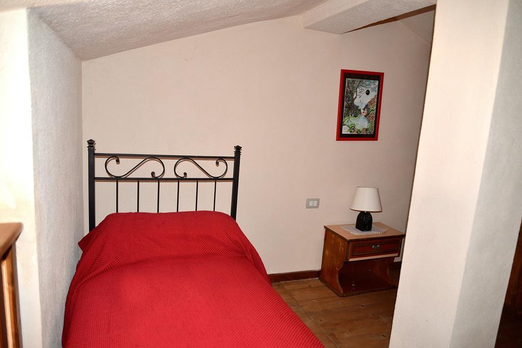 Hotel Valle Del Cedrino Galtellì Buitenkant foto