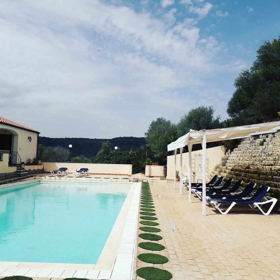Hotel Valle Del Cedrino Galtellì Buitenkant foto
