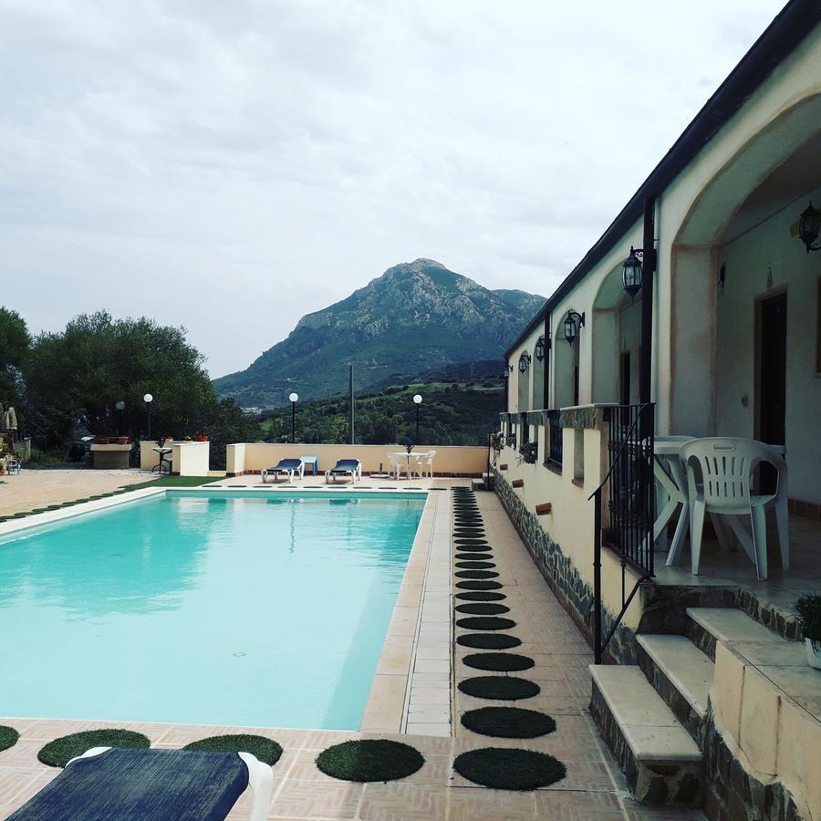 Hotel Valle Del Cedrino Galtellì Buitenkant foto