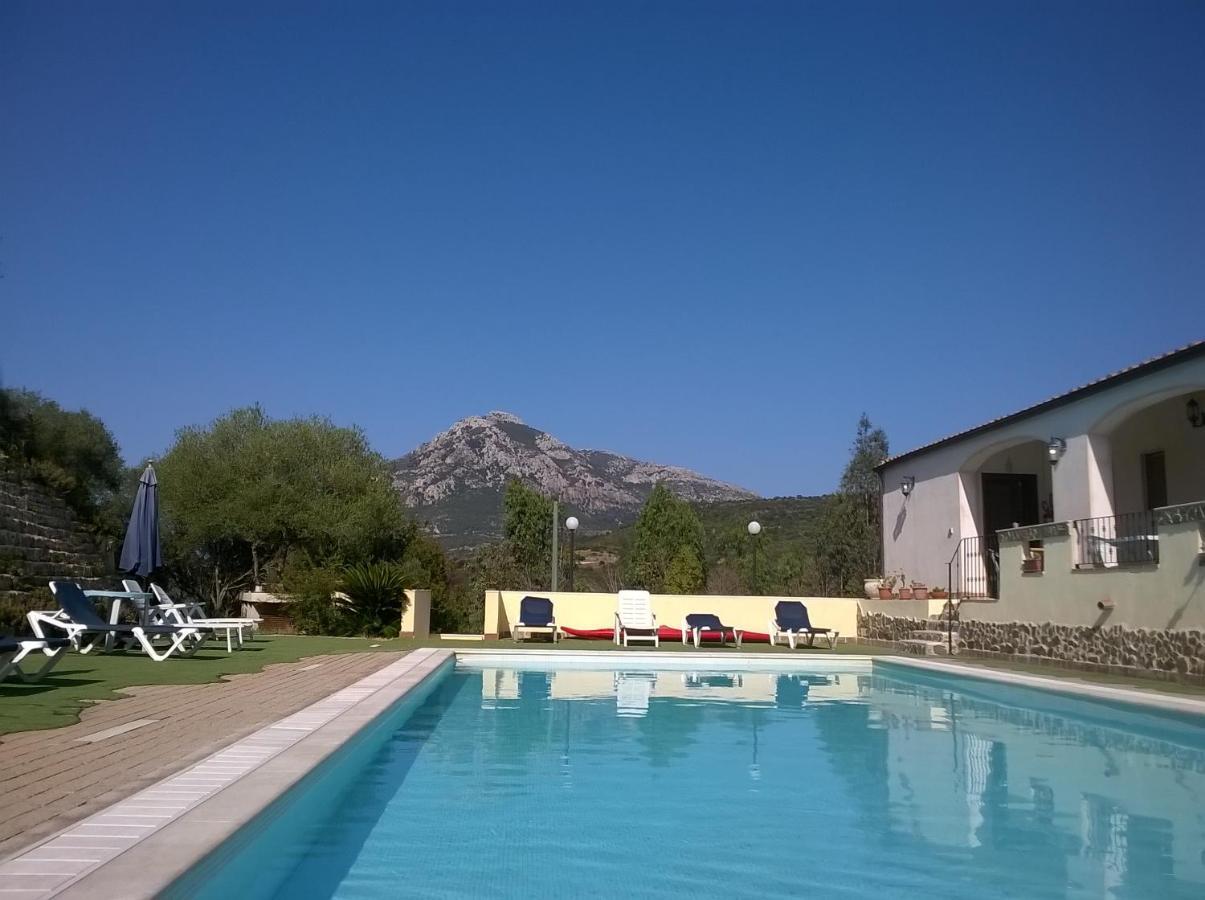 Hotel Valle Del Cedrino Galtellì Buitenkant foto